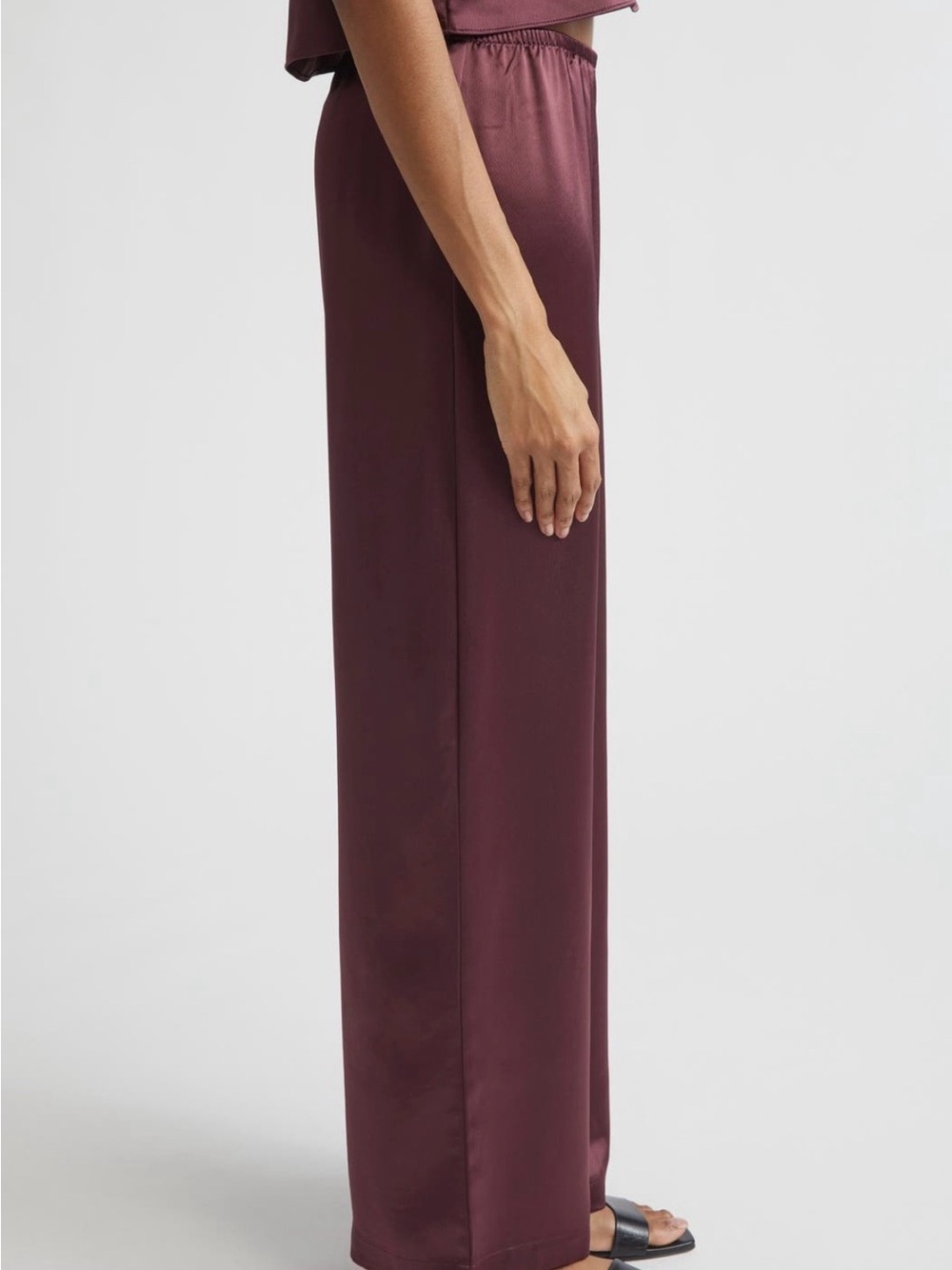 LESET Barb Wide-Leg satin Pants in Malbec - Picture 3 of 6